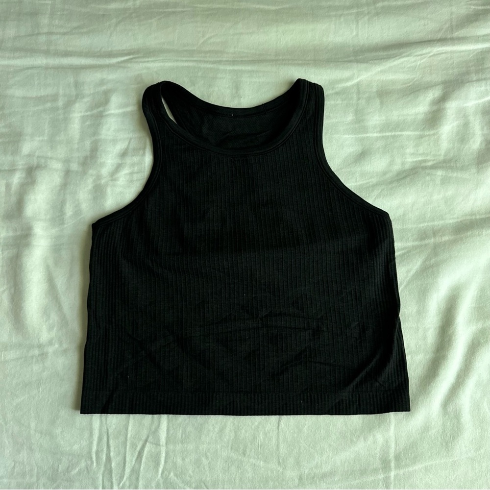 Lululemon Ebb to Street Cropped RB Tank size 8